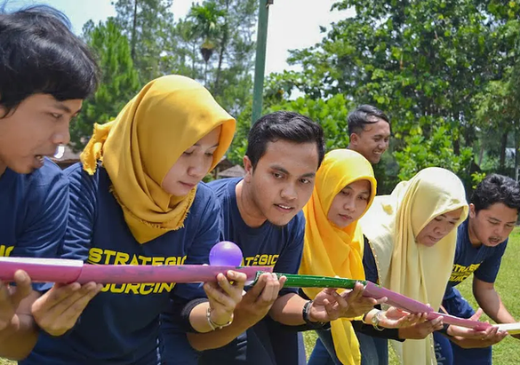 Outbound training dan Tim building